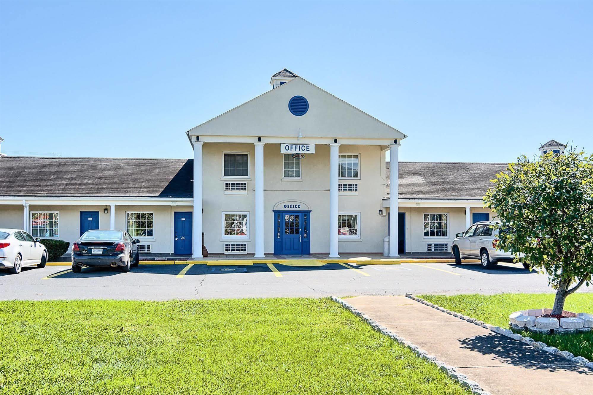 Motel 6-Harrisonburg, Va - South Exterior photo